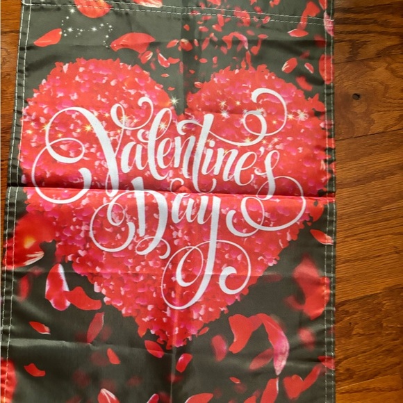 Valentine's Day Heart Banner - Picture 2 of 5